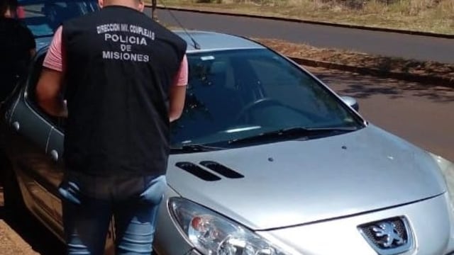 La Policía de Misiones secuestró tres autos denunciados por robo en Posadas y San Vicente.