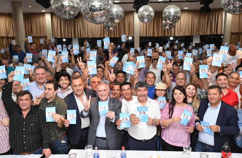 Jaldo presidió un acto en apoyo a Sergio Massa