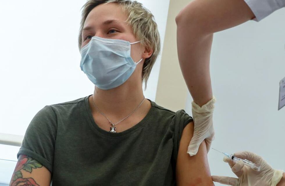 Las autoridades de Rusia obligan a vacunarse contra el coronavirus por el repunte de casos