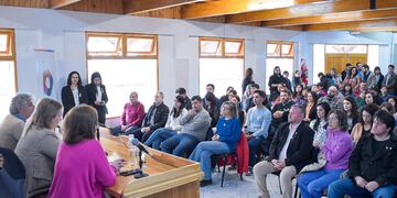 Tierra del Fuego se incorpora a la Red Telefónica de Salud Mental