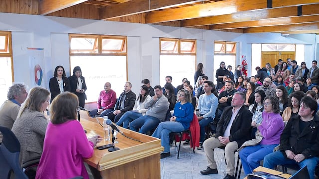 Tierra del Fuego se incorpora a la Red Telefónica de Salud Mental