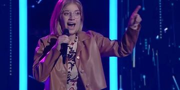 La joven de 22 años interpretó "Crazy", de Gnarls Barkley.