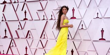 Zendaya es una de las mejores vestidas de los premios Oscar 2021. (Foto: EFE)