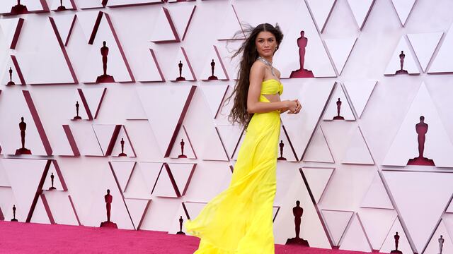Zendaya es una de las mejores vestidas de los premios Oscar 2021. (Foto: EFE)