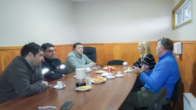 Vialidad de Tierra del Fuego coordina acciones con Chile para la conservación de rutas en invierno