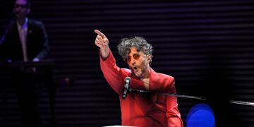 Fito Páez durante la ceremonia 21 de los premios Latin Grammy. (Fotógrafo/Amilcar Orfali)