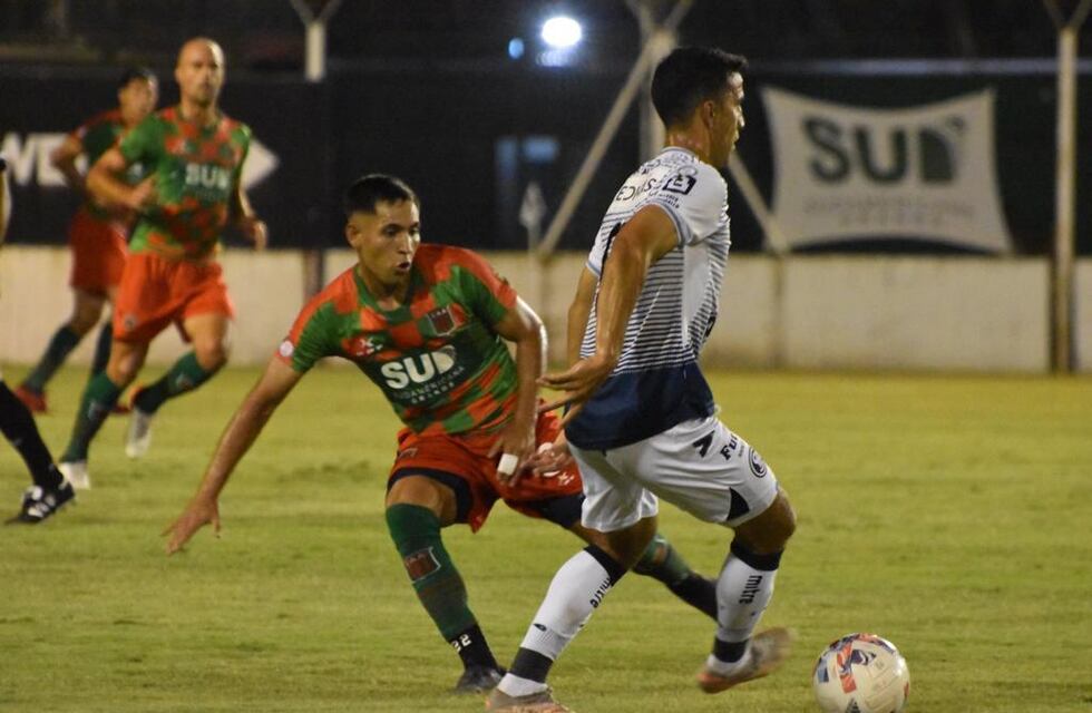 Primera Nacional: Agropecuario derrotó 2-1 a Independiente Rivadavia que terminó con 9 jugadores