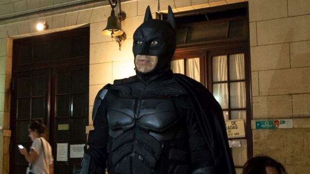 El Batman solidario de La Plata dejará de ser el superhéroe.
