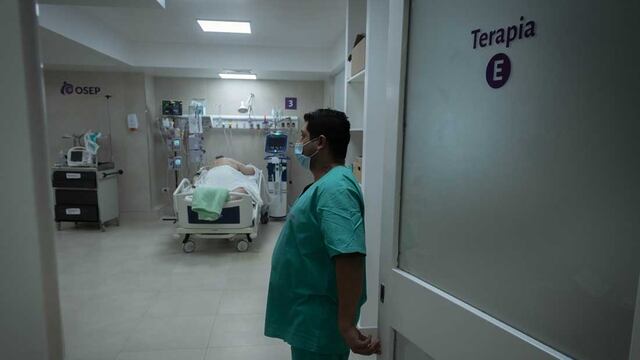 El informe semanal del ministerio de Salud de Mendoza informó que la ocupación de camas UTI en los últimos 7 días supera el 94%. Ignacio Blanco/Los Andes