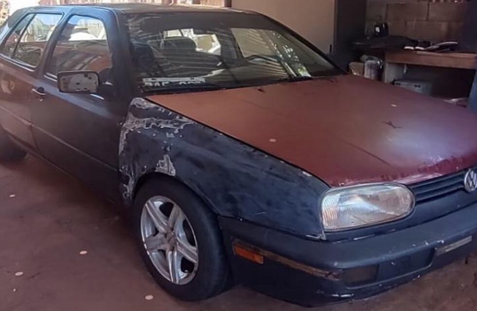 Automóvil sustraído fue recuperado en El Alcázar