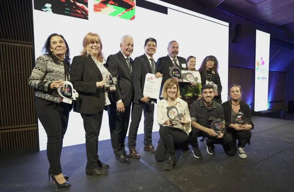 La peña folclórica puntaltense “2 de Abril” recibió un importante premio en La Plata