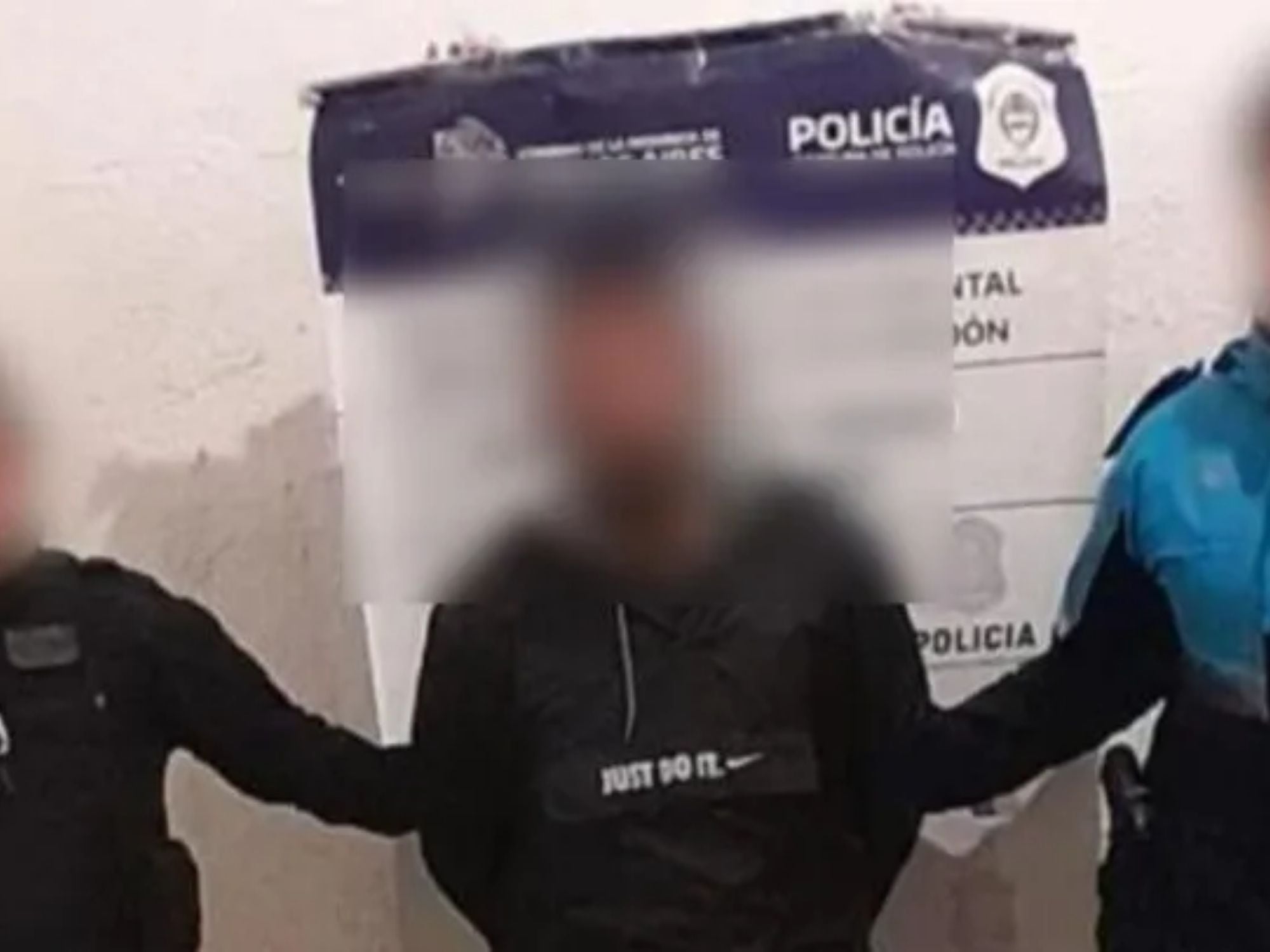 Tenía arresto domiciliario y lo atraparon robando la casa de dos jubilados