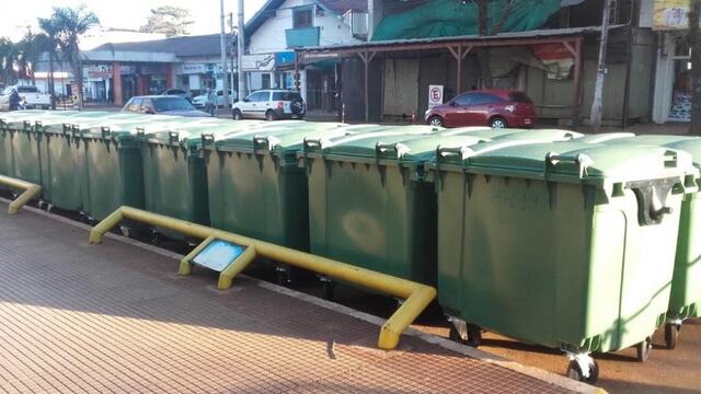 Desde la municipalidad pidieron la colaboración de los vecinos con el cuidado de los nuevos contenedores.