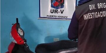 Recuperan motocicleta robada en Puerto Iguazú.