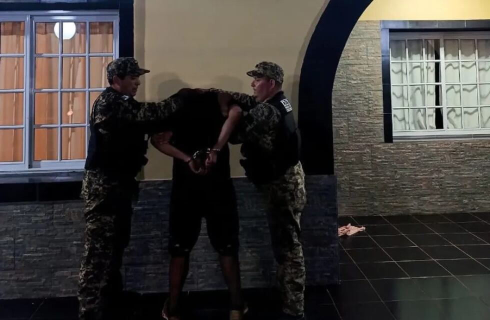 Capturaron al evadido de la comisaría de Apóstoles y detuvieron a un policía por facilitar la fuga