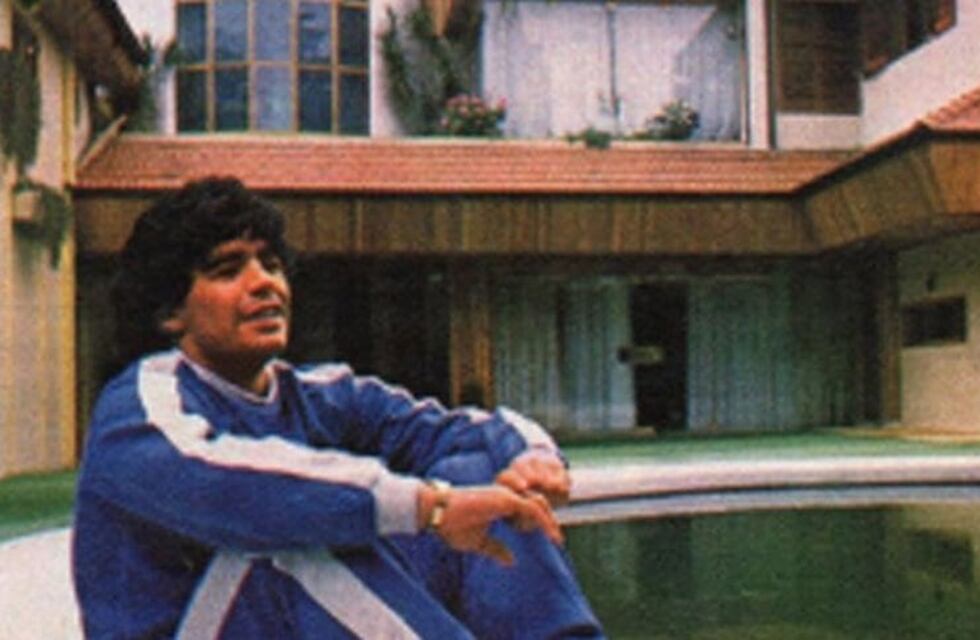 Se viralizó una foto de Diego Maradona con una supuesta camiseta de Rosario Central: ¿Es o no?