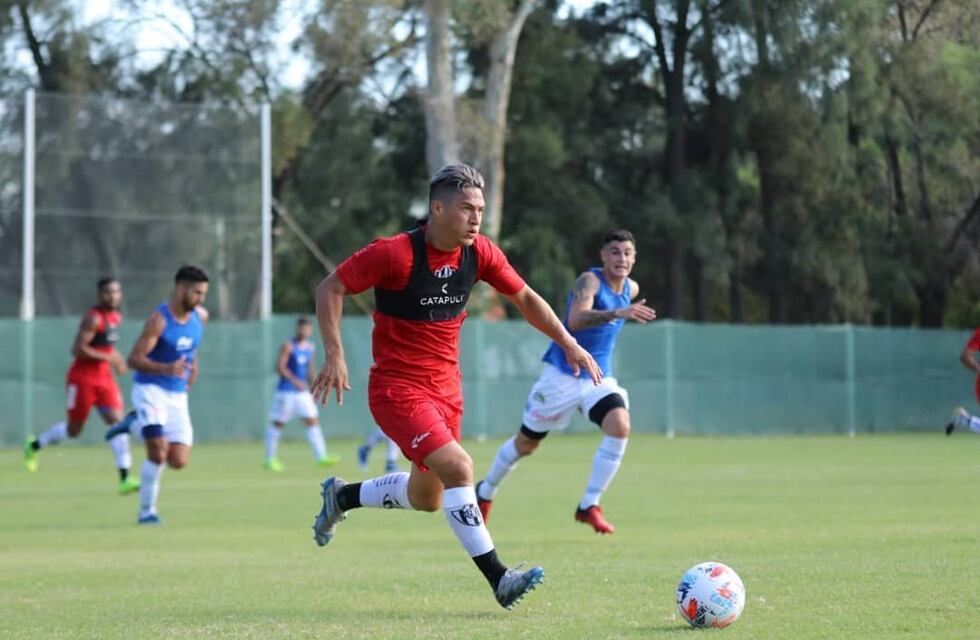 El Ferroviario igualó con Gimnasia de Jujuy sin goles en su último amistoso