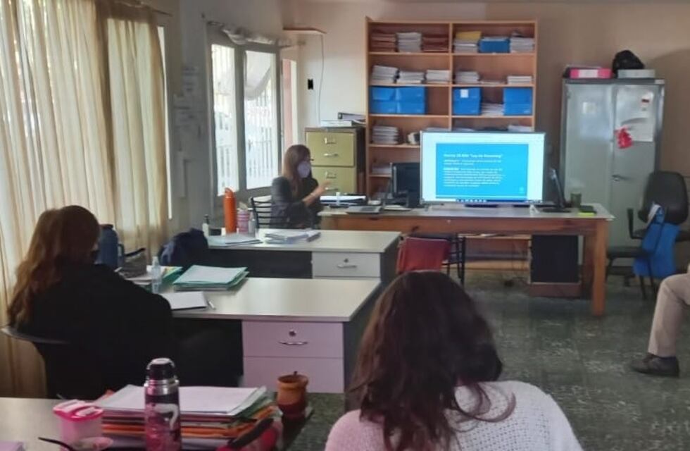 Capacitan el Luján de Cuyo para la detección del ciberacoso