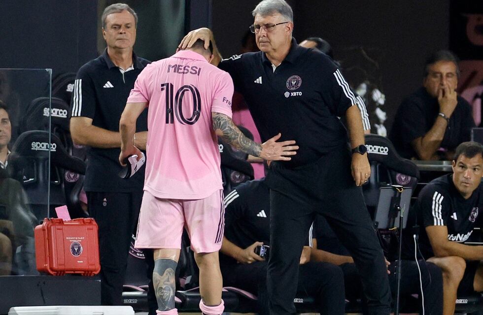 El Tata Martino explicó cuál es el estado físico de Messi: “No queda otra que evaluarlo día a día”