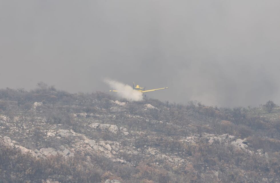 Cuchi Corral: el viento complica la situación y el fuego no cesa