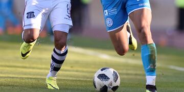 Talleres y Belgrano reeditarán el histórico clásico cordobés. (La Voz / Archivo)