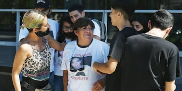 María Cristina y su familia asistieron este martes a la audiencia en la que se dictó la medida cautelar. (Multisectorial contra la Violencia Institucional)