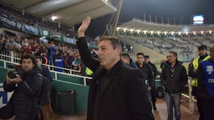 Siempre emparentado con Talleres. La victoria de Frank Kudelka con Huracán ante River, un resultado óptimo para el Matador (La Voz archivo).