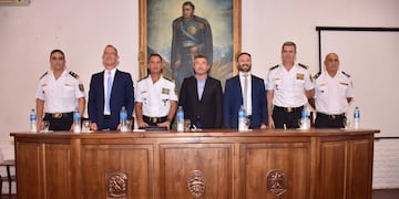 Los comisarios Miguel Retamar y Luis Cristian Valdez Puente son los nuevos jefe y subjefe de la dependencia.