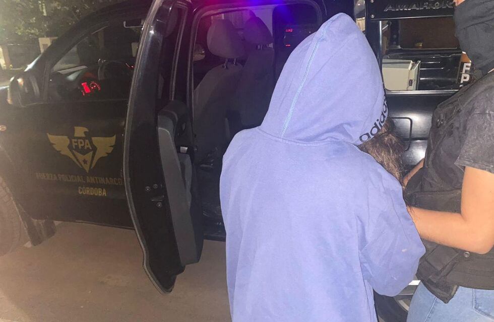 Detuvieron a una joven que hacía delivery de drogas en Colonia Caroya y Jesús María