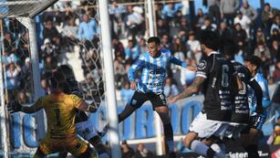 Goleador del torneo, Bruno Nasta es carta de triunfo de Racing (Javier Ferreyra / La Voz).