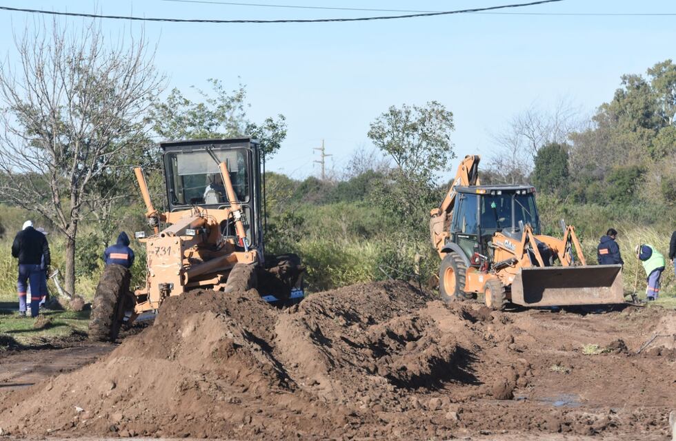 Arrancó la obra de las 8 cuadras de pavimento en el Villa del Parque