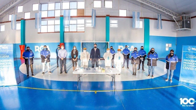 El intendente de Río Grande visitó a los trabajadores sanitarios y promotores territoriales realizada el miércoles en Margen Sur.