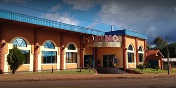 Denuncian abuso laboral por parte del casino en donde trabajaba.