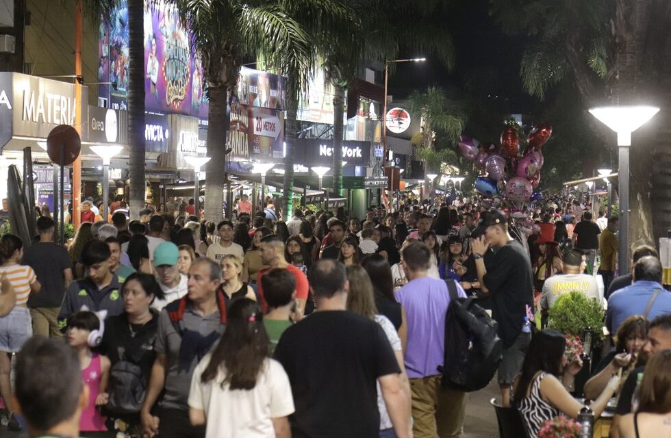 Finde extra largo en Carlos paz: oferta cultural, recreativa y turismo de naturaleza