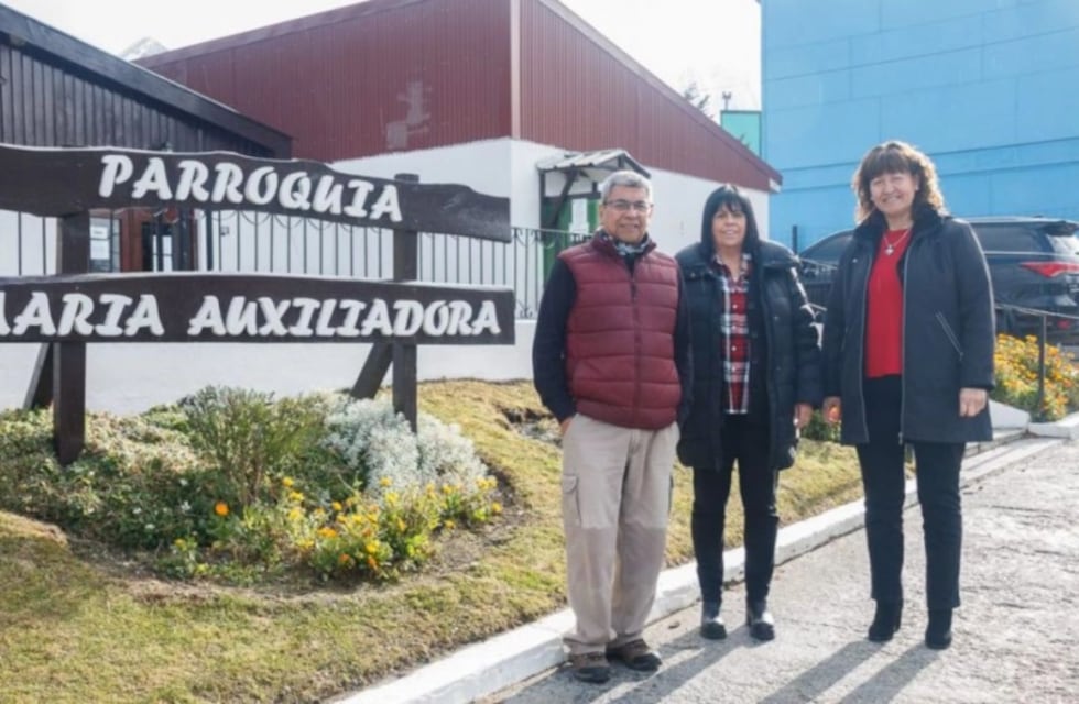 Urquiza y Martínez Allende visitaron la parroquia María Auxiliadora