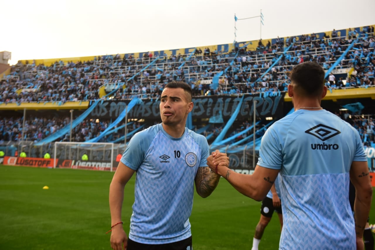Lucas Zelarayán, en Rosario, antes del partido con Independiente. (José Gabriel Hernández / La Voz).