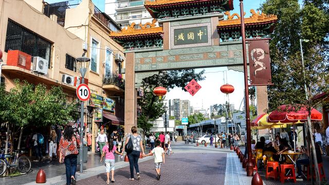 La tradicional entrada al Barrio Chino de Buenos Aires. (Foto: Ente Turismo Caba)