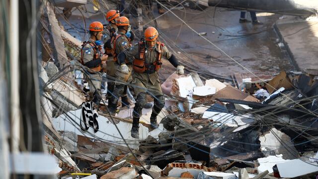 Derrumbe de un edificio en Río de Janeiro.
