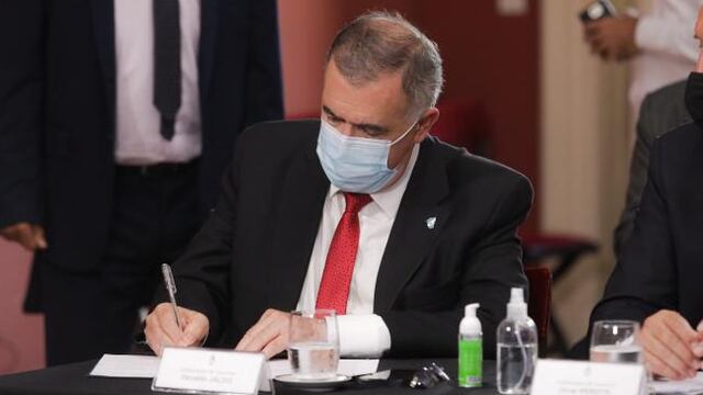 Jaldo participó en la firma del Consenso Fiscal 2022.