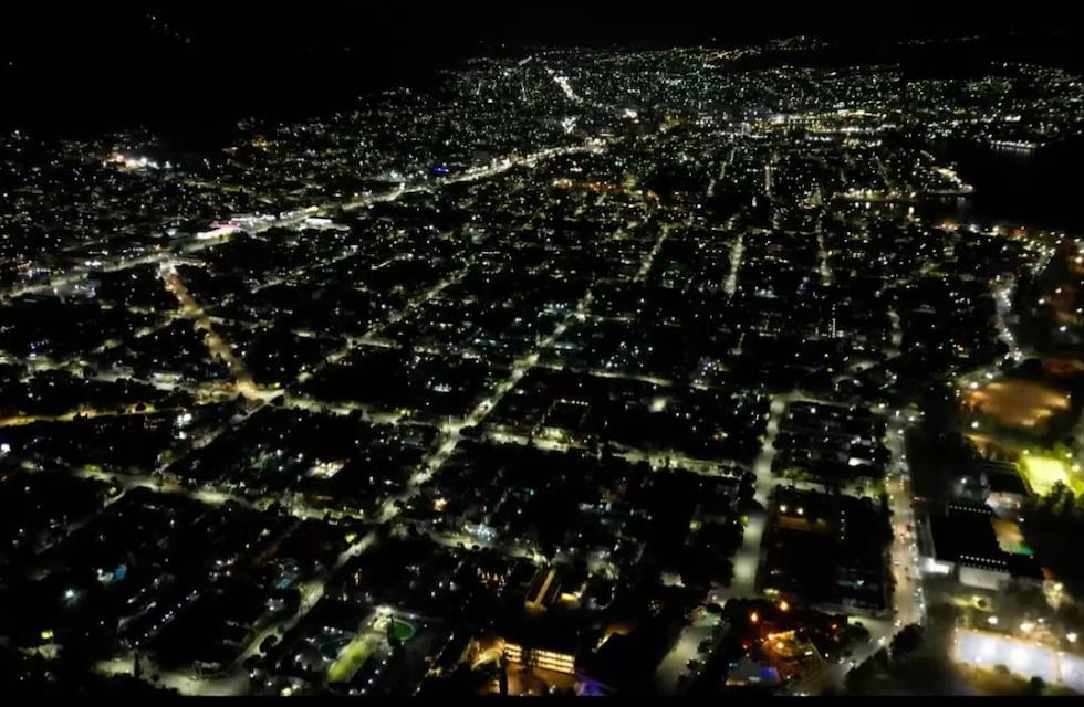 VCP Ilumina 2: el Municipio completó la instalación de un 50% más de luminarias LED en toda la ciudad
