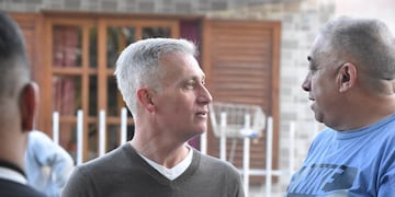 El Intendente Avilés celebró la obra junto a los vecinos.