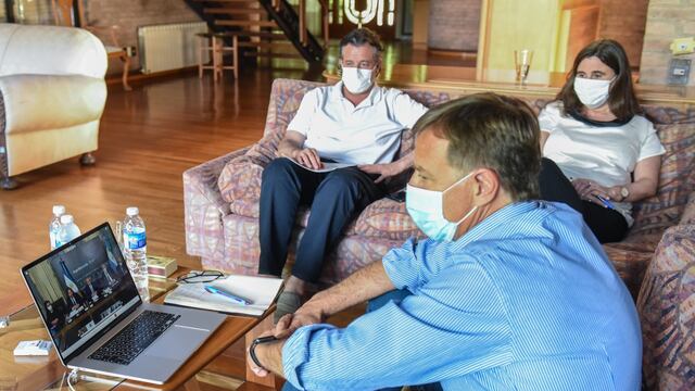 El Gobernador mendocino durante la videoconferencia con el Presidente para tratar el tema de la pandemia y el plan de vacunación. Gentileza Gobierno de Mendoza