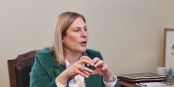 Vía País visitó a la vicegobernadora de Santa Fe, Gisela Scaglia, en su despacho oficial, para conocer en profundidad su historia de vida.
