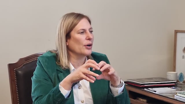 Vía País visitó a la vicegobernadora de Santa Fe, Gisela Scaglia, en su despacho oficial, para conocer en profundidad su historia de vida.