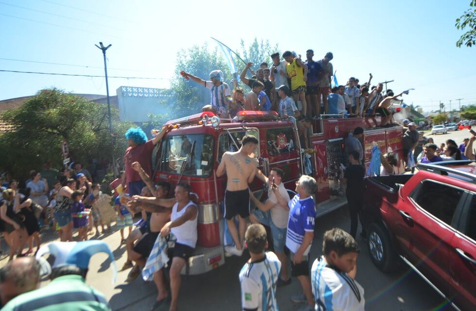 Una provincia enamorada de la Selección Argentina: las mejores escenas del festejo en Córdoba