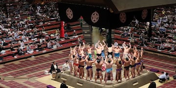 Murió un luchador de sumo en Tokio.