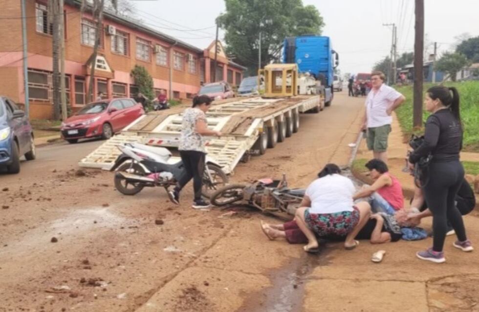 Accidente vial en Puerto Iguazú dejó a dos mujeres hospitalizadas
