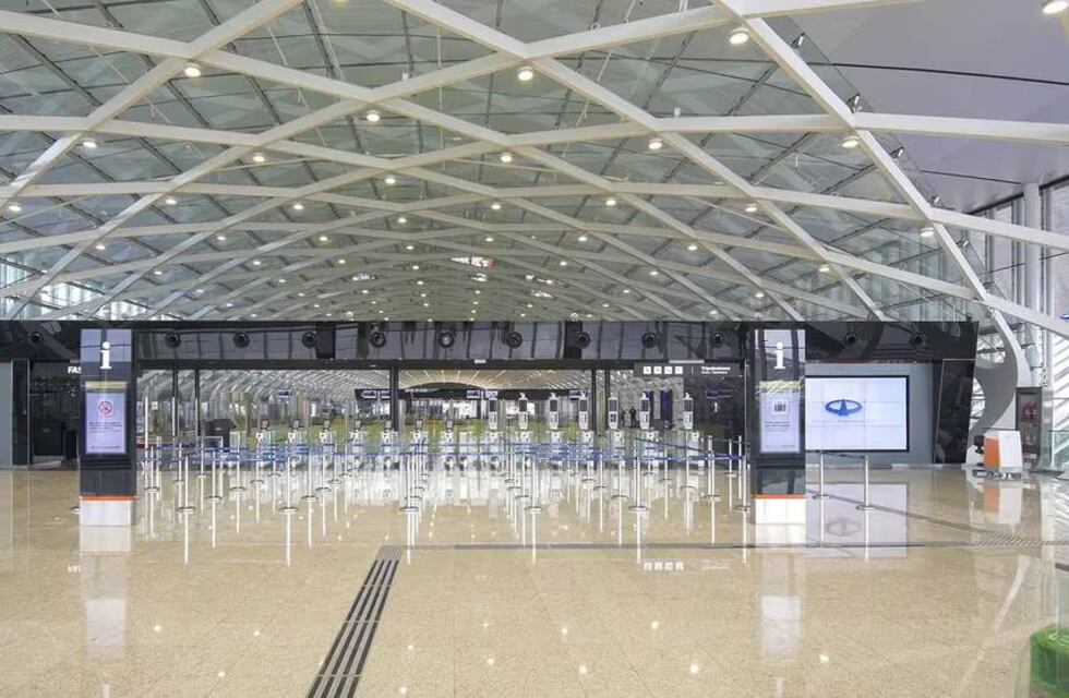 Tormenta: el Aeropuerto de Ezeiza suspendió sus vuelos y rige alerta roja