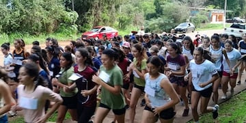Maratón estudiantil en Eldorado: seis puntos de largada y llegada en el Polideportivo.