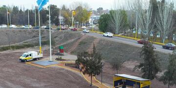 Tras la persecución policial, los delincuentes volcaron en Luján de Cuyo.